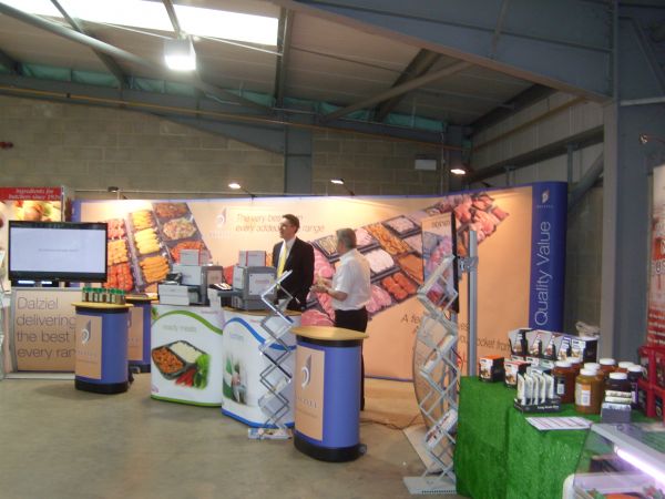 Dalziel Pop-up Stand