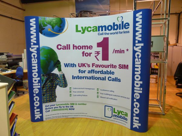 Lyca Pop-up Stand