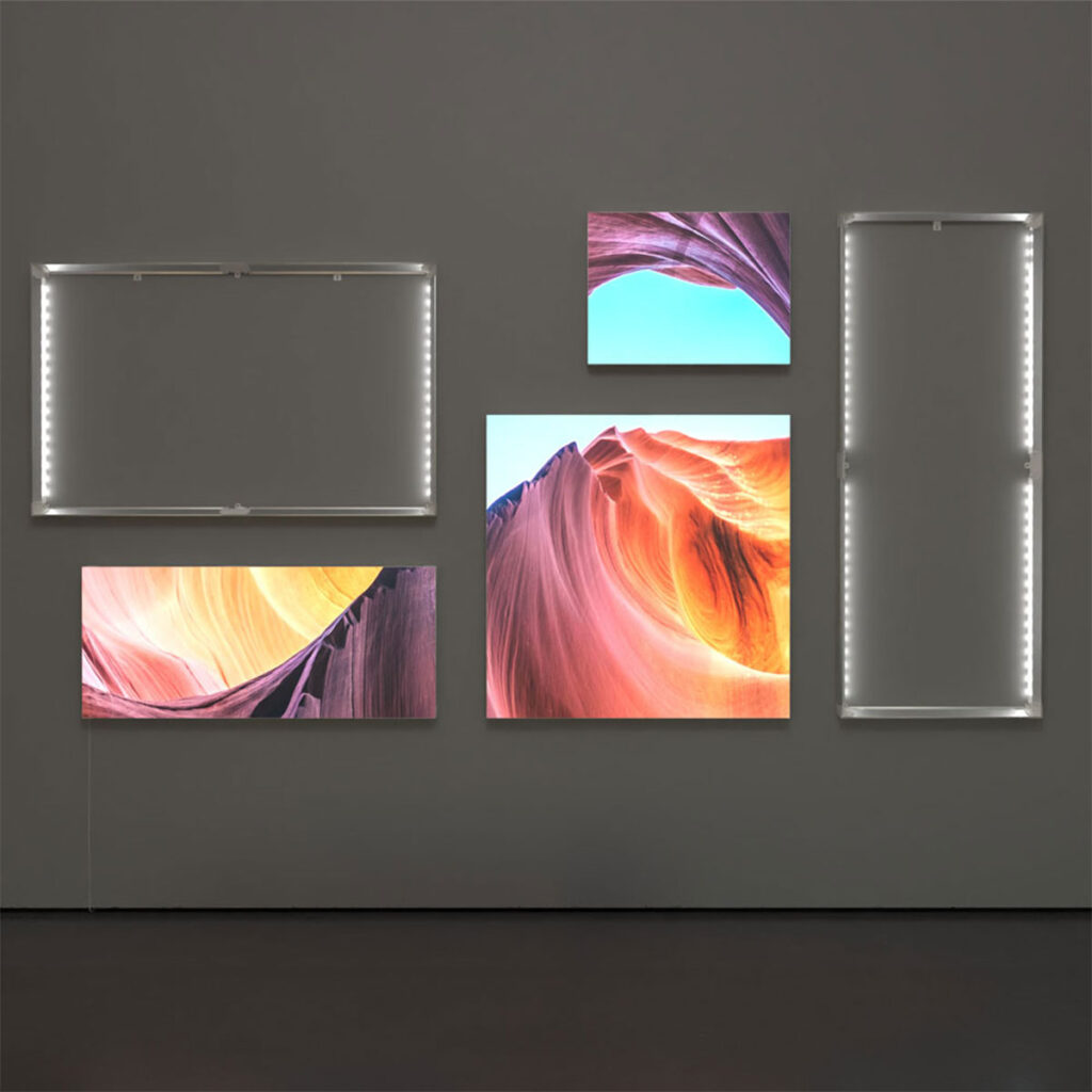 Wallee Lightbox (Group Shot)